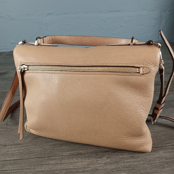 Coach Urbane Shoulder Bag No.C1420-32504 in Camel - Picture 2 of 11